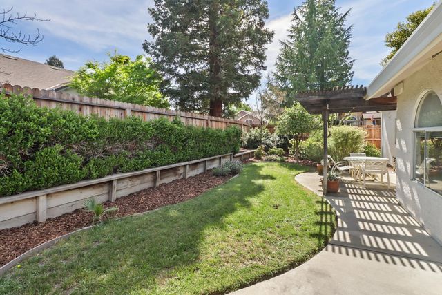 8200 Montville Ct, Antelope, CA 95843