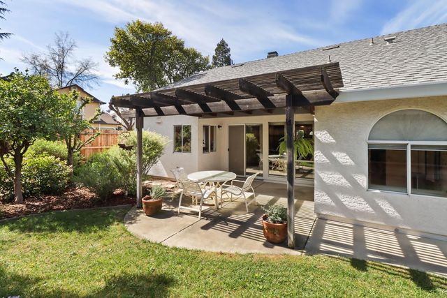 8200 Montville Ct, Antelope, CA 95843