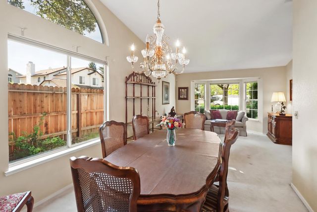 8200 Montville Ct, Antelope, CA 95843