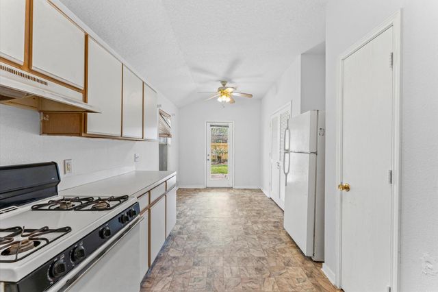 2742 Villa Del Street, Sugar Land, TX 77498