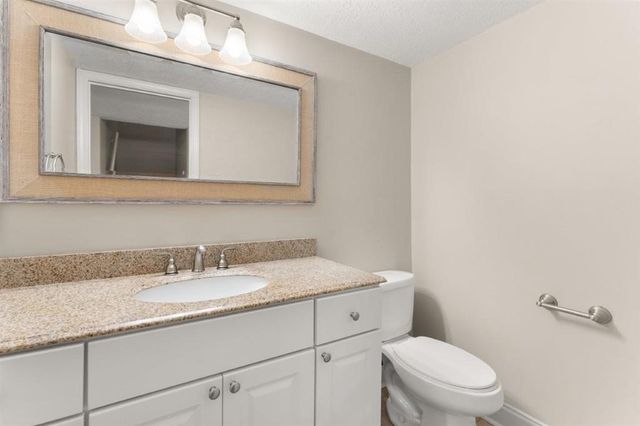 2328 Lake Street, Lake Charles, LA 70601