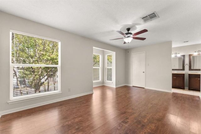 2328 Lake Street, Lake Charles, LA 70601