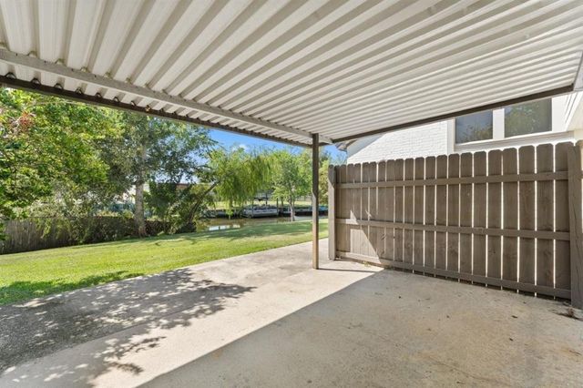 2328 Lake Street, Lake Charles, LA 70601