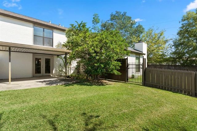 2328 Lake Street, Lake Charles, LA 70601