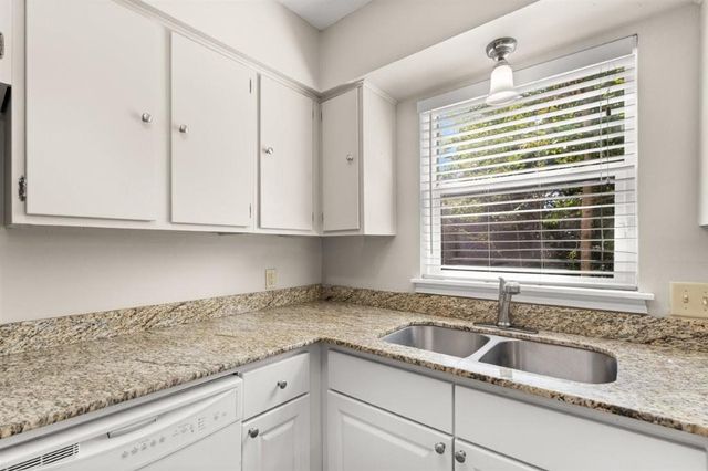 2328 Lake Street, Lake Charles, LA 70601