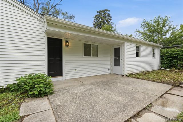 37176 Garvin Street, Clinton Township, MI 48036