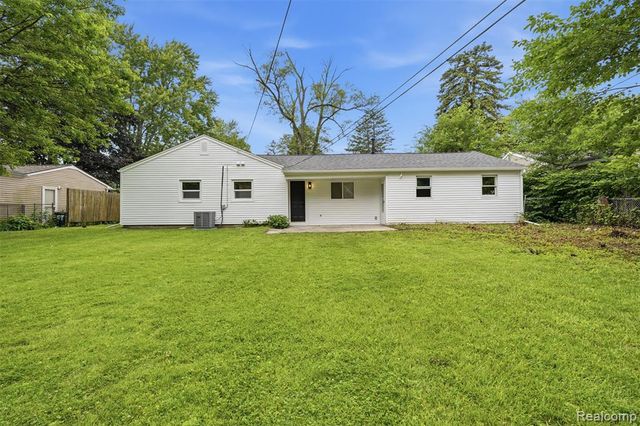 37176 Garvin Street, Clinton Township, MI 48036