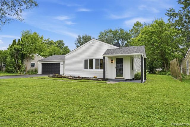 37176 Garvin Street, Clinton Township, MI 48036