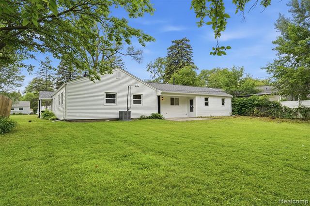 37176 Garvin Street, Clinton Township, MI 48036
