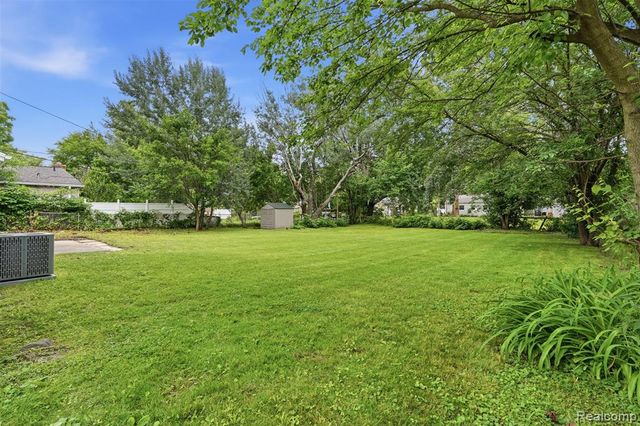 37176 Garvin Street, Clinton Township, MI 48036