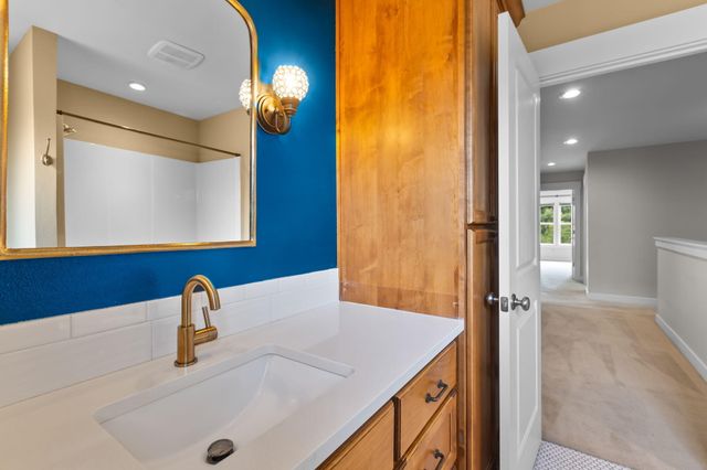 61438 Linton Loop, Bend, OR 97702