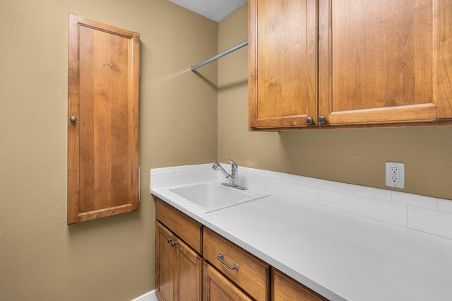 61438 Linton Loop, Bend, OR 97702