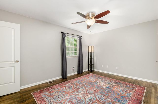 2564 Shore Line Lane, Columbus, OH 43221