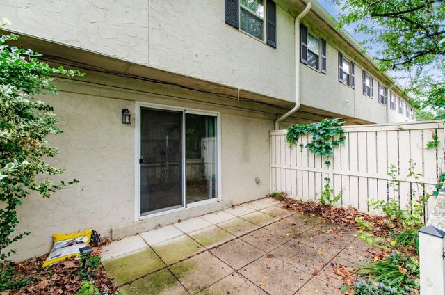 2564 Shore Line Lane, Columbus, OH 43221