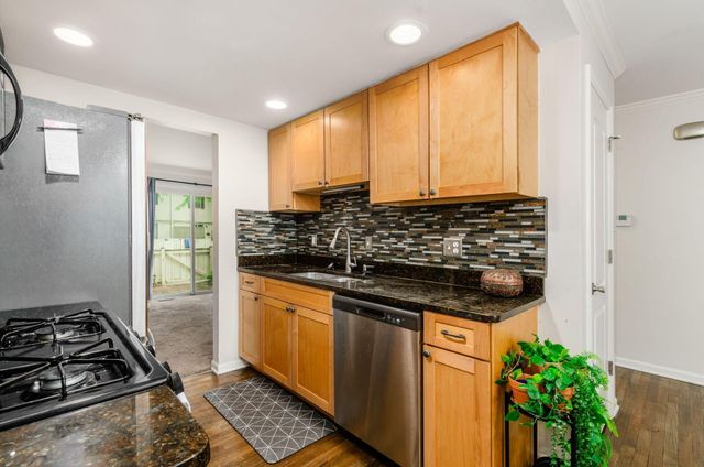 2564 Shore Line Lane, Columbus, OH 43221