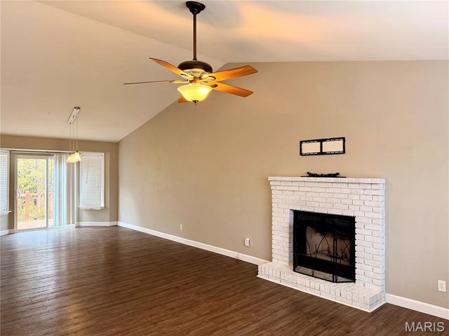 2309 W Squire Road, Lake Sherwood, MO 63357