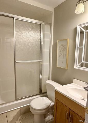 2309 W Squire Road, Lake Sherwood, MO 63357