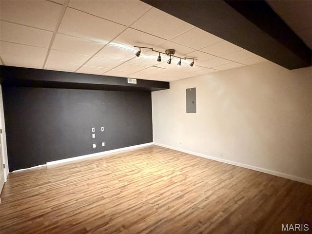 2309 W Squire Road, Lake Sherwood, MO 63357