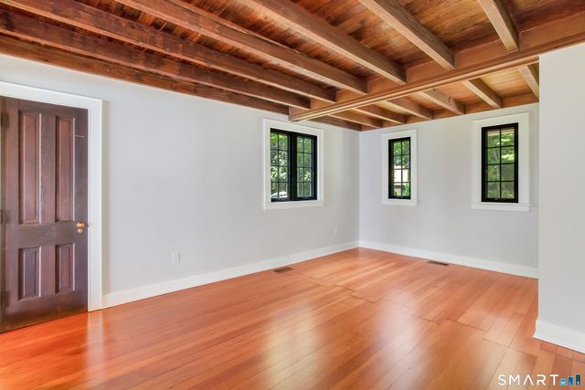 32 Wood Road, Branford, CT 06405