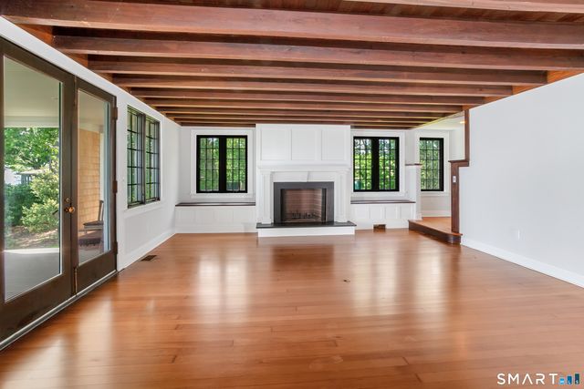 32 Wood Road, Branford, CT 06405