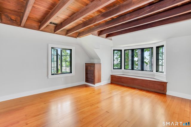 32 Wood Road, Branford, CT 06405