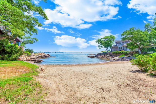 32 Wood Road, Branford, CT 06405