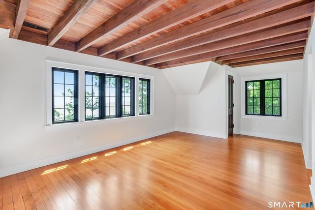 32 Wood Road, Branford, CT 06405