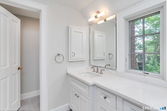 32 Wood Road, Branford, CT 06405