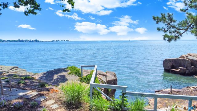 32 Wood Road, Branford, CT 06405