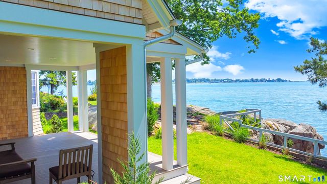 32 Wood Road, Branford, CT 06405