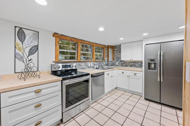 6636 High Ridge Road, Lake Worth, FL 33462