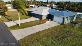 9010 Central Avenue, Sebastian, FL 32976