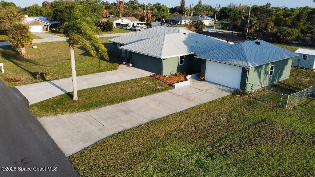 9010 Central Avenue, Sebastian, FL 32976