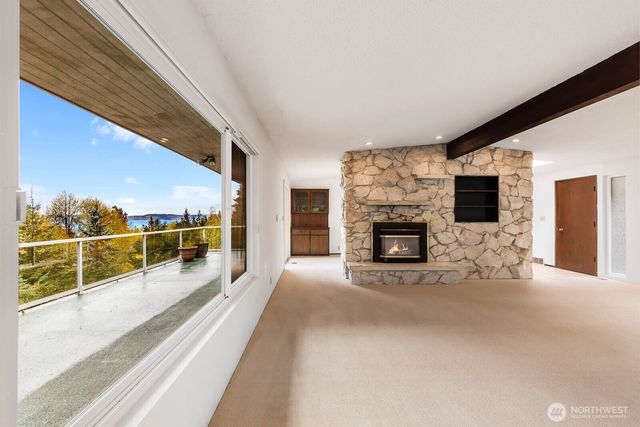 7413 Soundview Drive, Edmonds, WA 98026