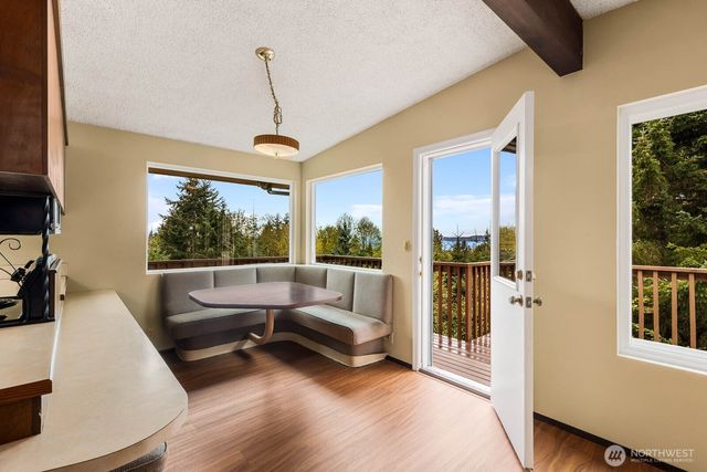 7413 Soundview Drive, Edmonds, WA 98026