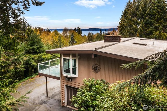 7413 Soundview Drive, Edmonds, WA 98026
