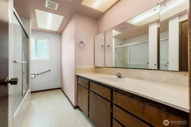 7413 Soundview Drive, Edmonds, WA 98026