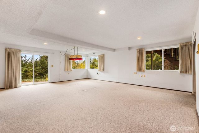 7413 Soundview Drive, Edmonds, WA 98026