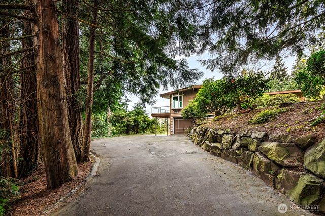 7413 Soundview Drive, Edmonds, WA 98026