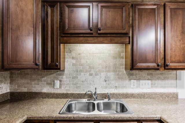 3002 Whitland Crossing Dr, Nashville, TN 37214