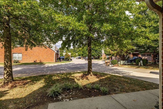 3002 Whitland Crossing Dr, Nashville, TN 37214