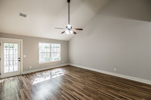 3002 Whitland Crossing Dr, Nashville, TN 37214