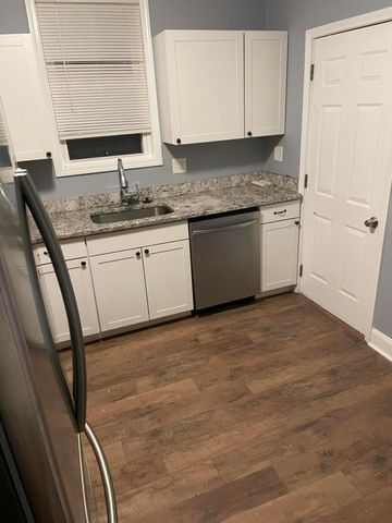 812 Kelton Avenue, Columbus, OH 43205