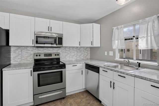9816 W Friend Place, Littleton, CO 80128