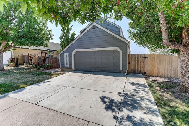 9816 W Friend Place, Littleton, CO 80128