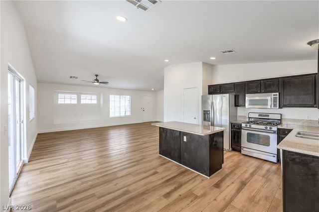 8908 Spinning Wheel Avenue, Las Vegas, NV 89143