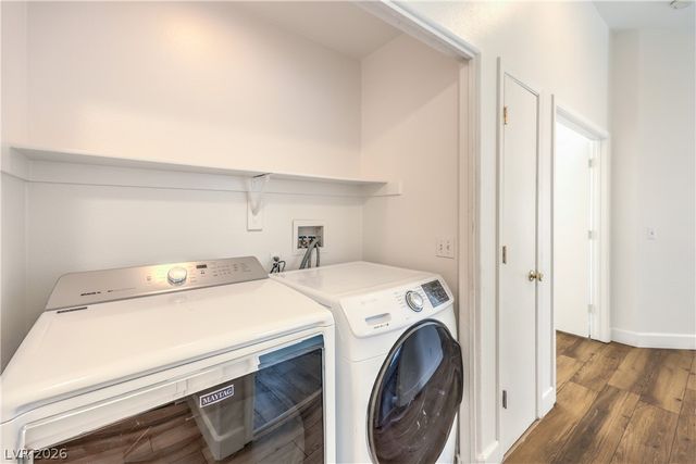 8908 Spinning Wheel Avenue, Las Vegas, NV 89143