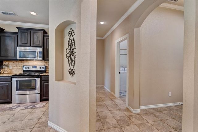 1823 Woodland Park Drive, Denison, TX 75021