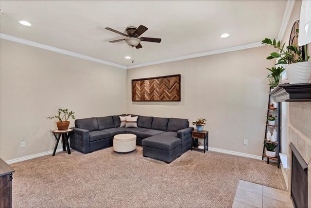 1823 Woodland Park Drive, Denison, TX 75021