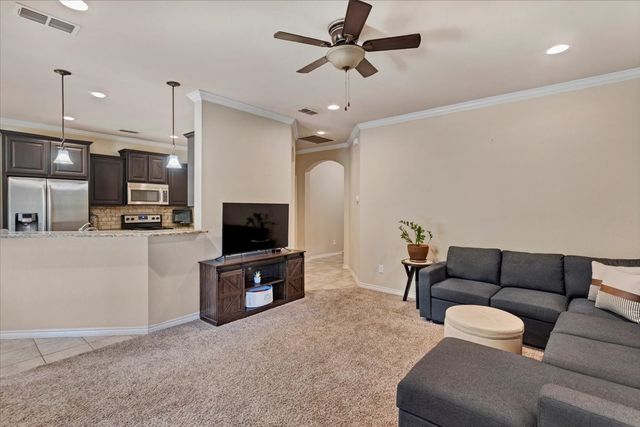 1823 Woodland Park Drive, Denison, TX 75021